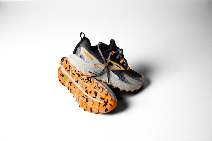 Brooks Mens Cascadia 18 - Black/Blue Wash/Orange - Trail - SS25