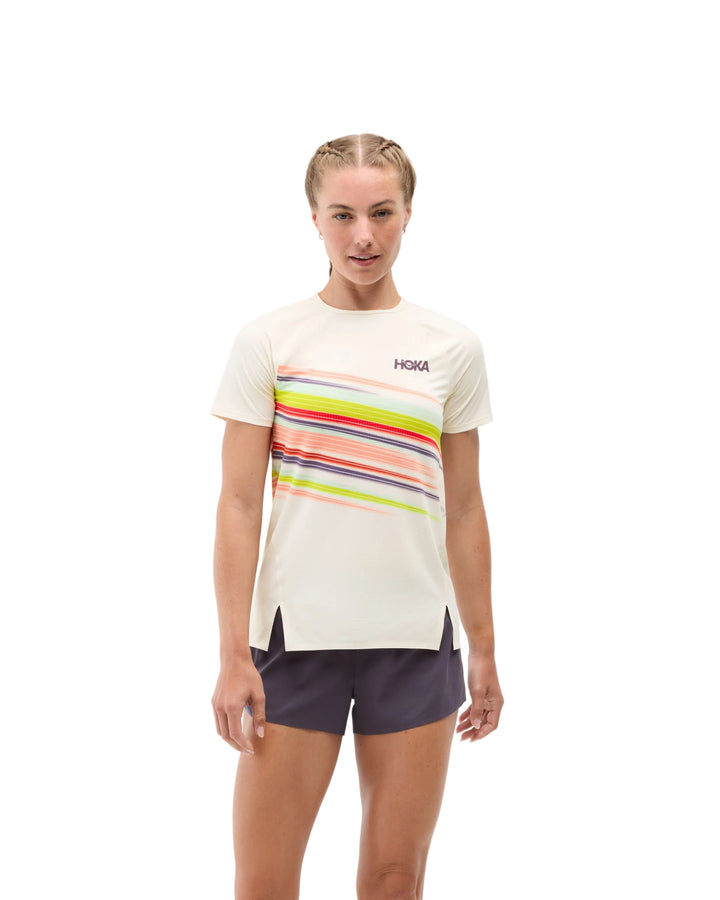 Hoka Damen Race Day Kurzarm – Alabaster Flare – SS26