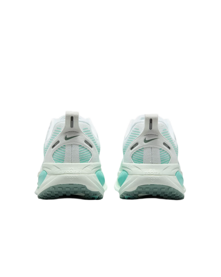 Nike Womens Vomero 18 - White/Bleached Turquoise/Mint Foam - Neutral - AW25