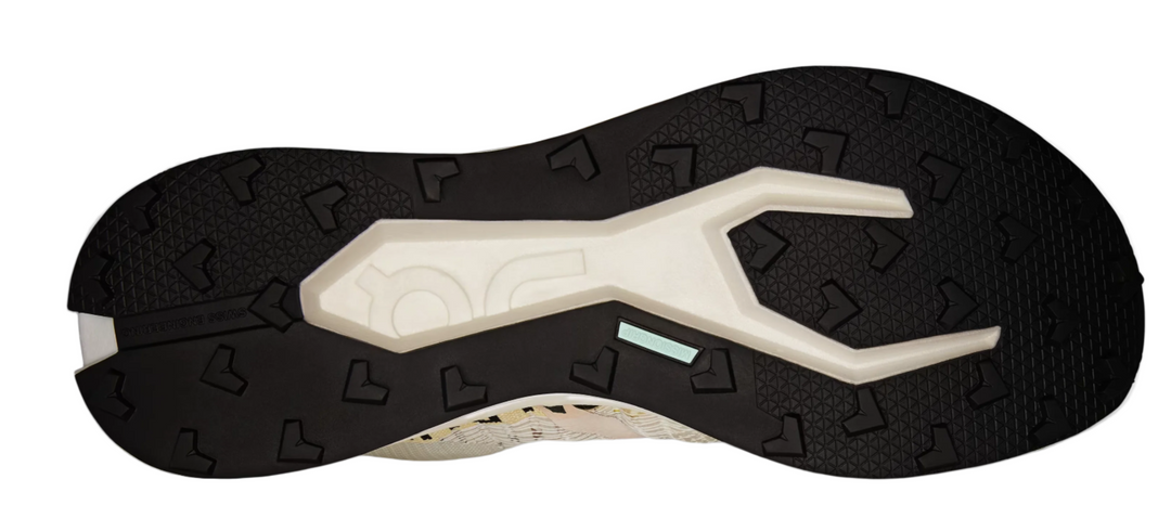 ON Womens Cloudultra Pro - Pearl/Lychee - Trail - AW25