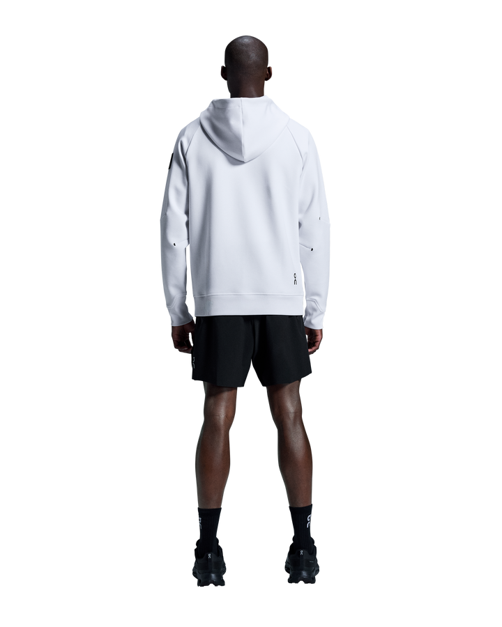 ON Mens 7" Core Shorts - Black