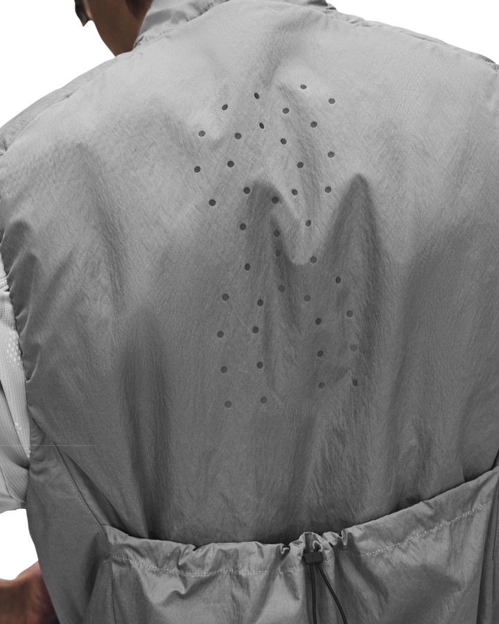 ON Mens Performance Volt Vest - Glacier - AW26