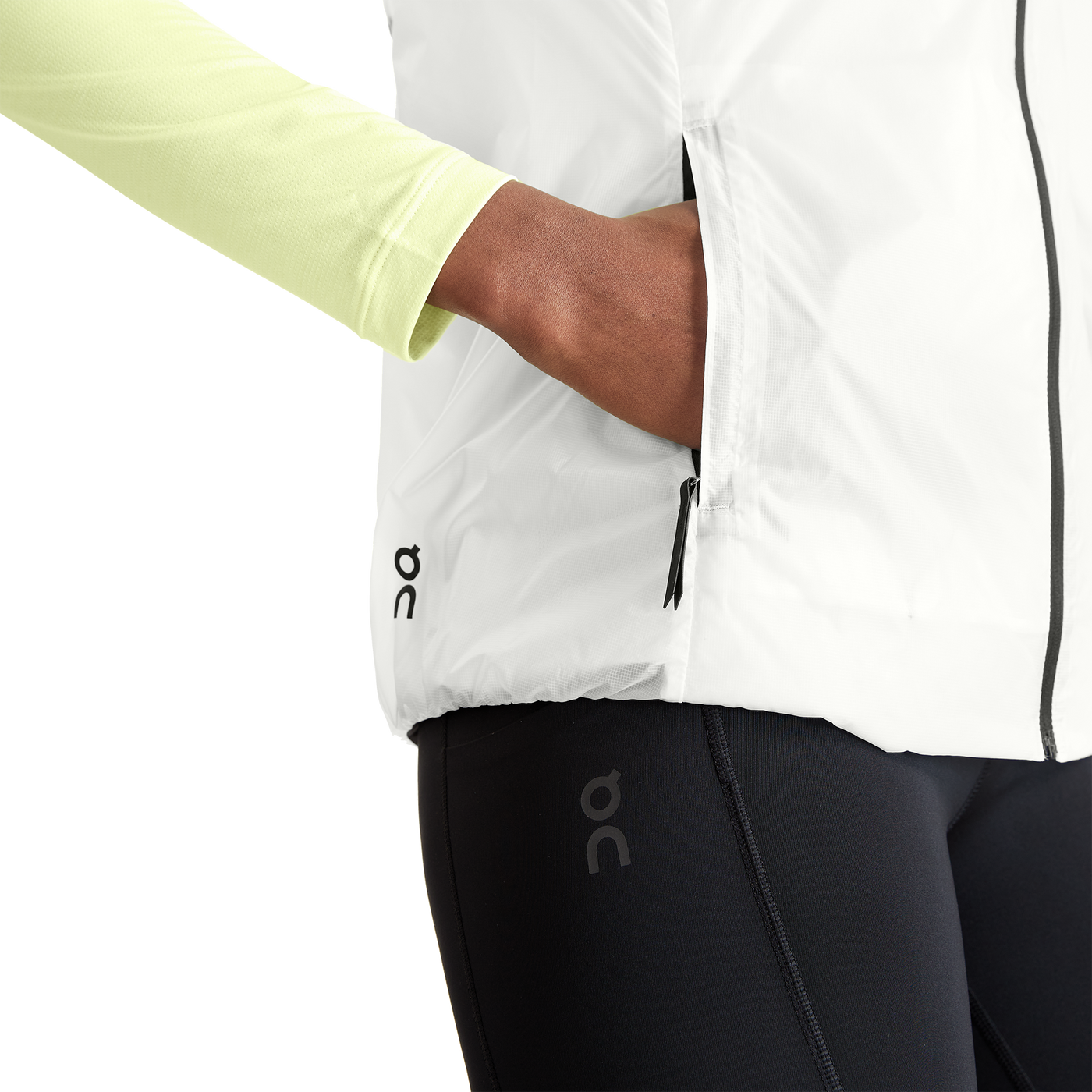 ON Women's Weather Vest - White/Black