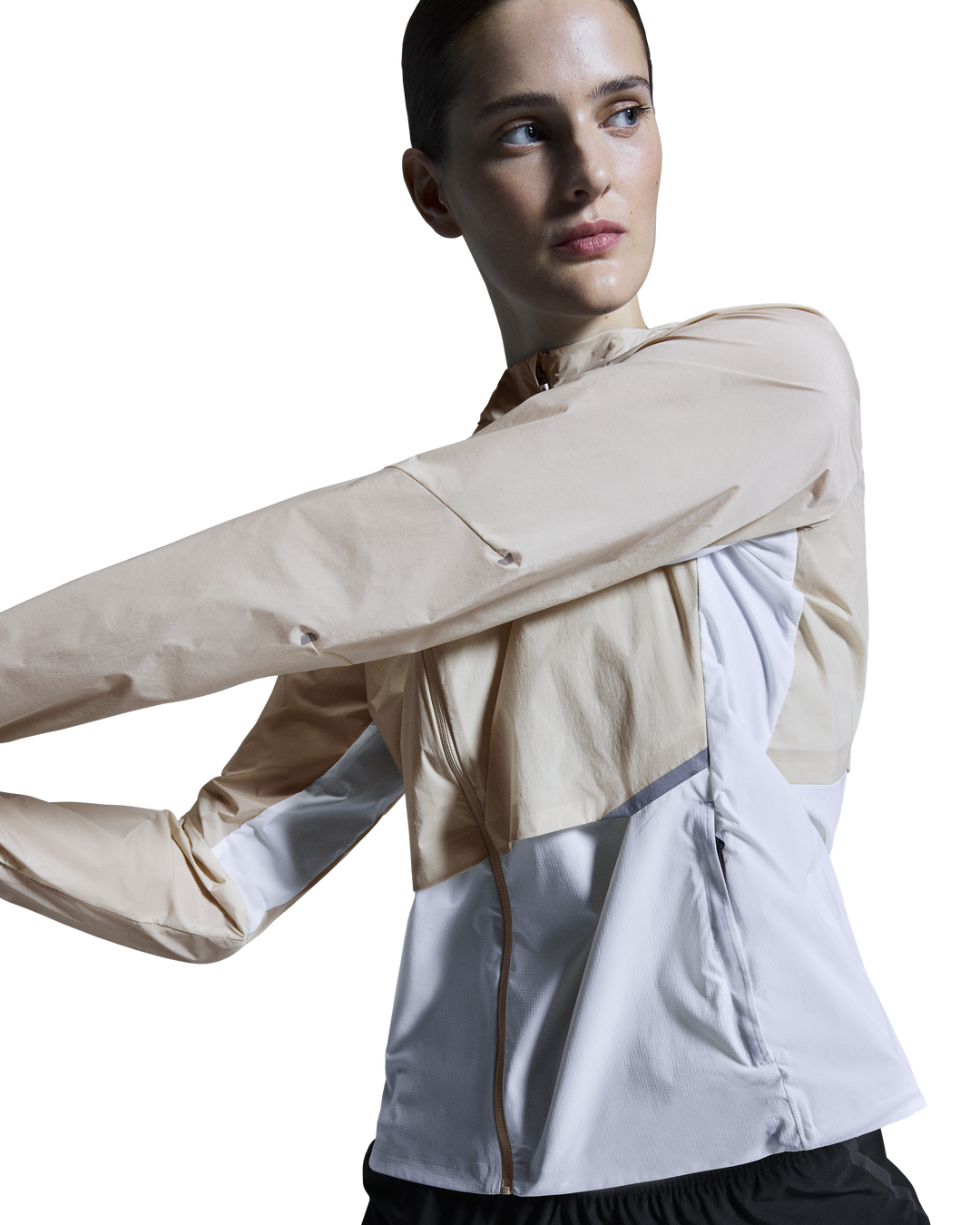 ON Womens Core Jacket - Sand/White - SS25 – Run North West ON Womens Core Jacket - Sand/White - SS25 – Run North West
