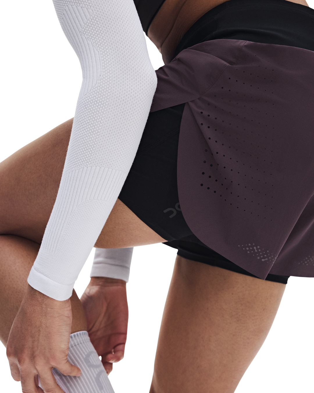ON Womens Zero 2-in-1 Shorts - Urchin/Black - AW26