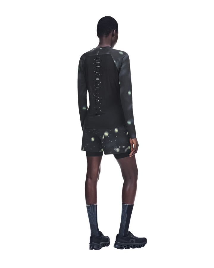 ON Women's Performance Long-T Lumos 3 - Black - AW26