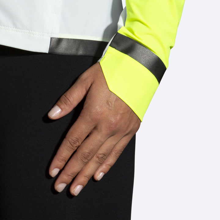 Brooks Womens Carbonite Jacket - Icy Grey/Black/Nightlife