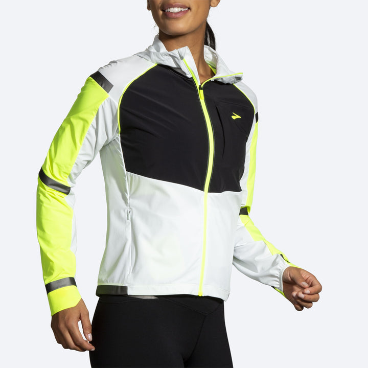 Brooks Womens Carbonite Jacket - Icy Grey/Black/Nightlife