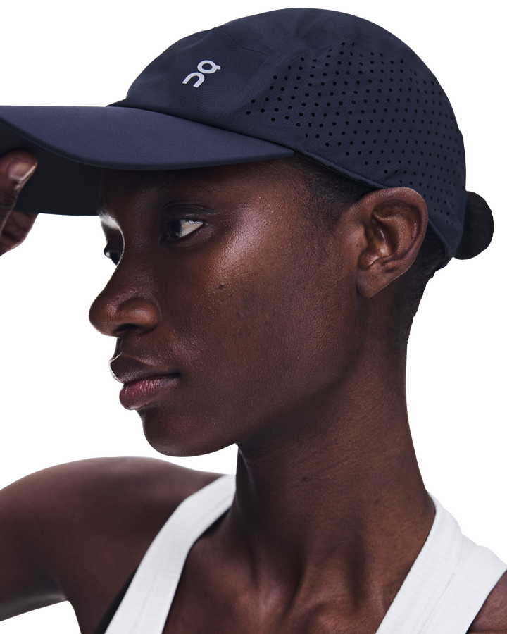 ON Lightweight Cap - Navy - AW26
