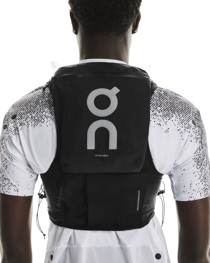 On Ultra Vest Pro Unisex - Black