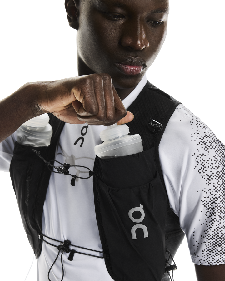 On Ultra Vest Pro Unisex - Black