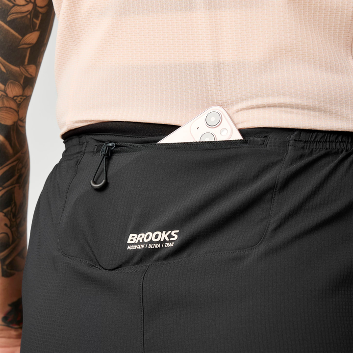 Brooks Womens Cascadia 2-in-1 Short - Black