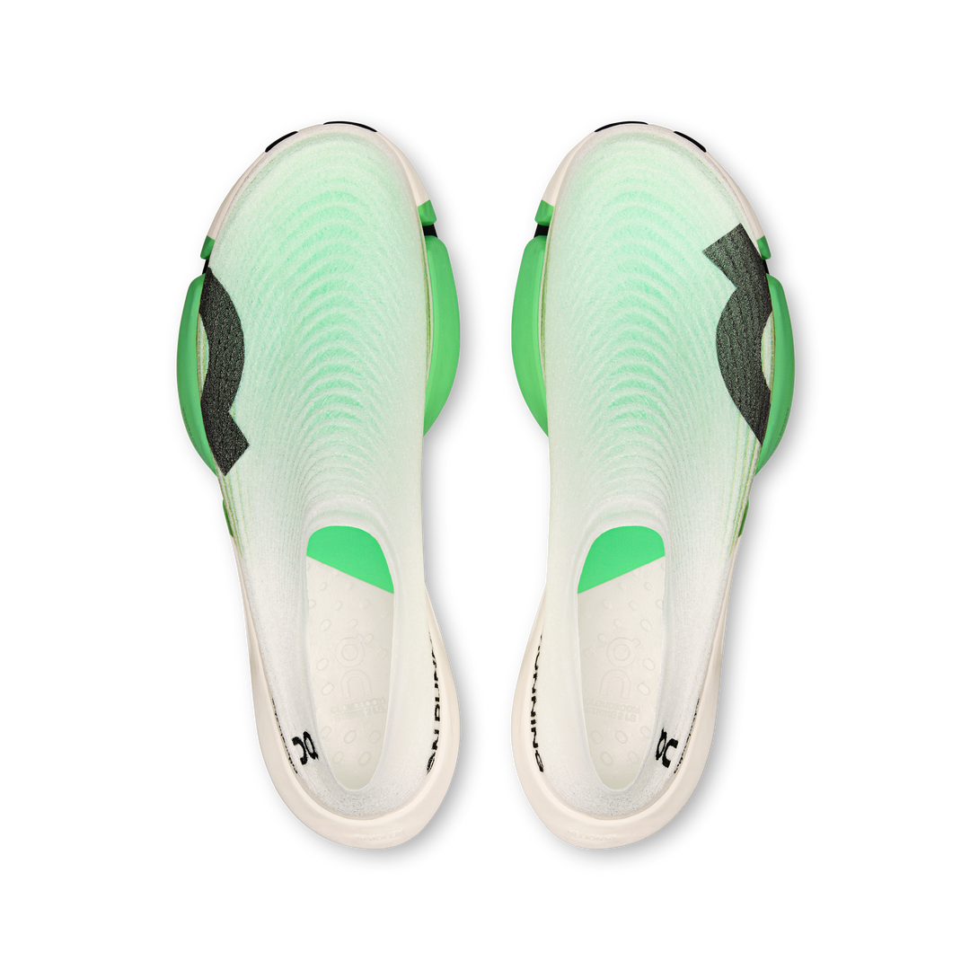 ON Unisex Cloudboom Strike 2 Lightspray - White/Verdite - AW26