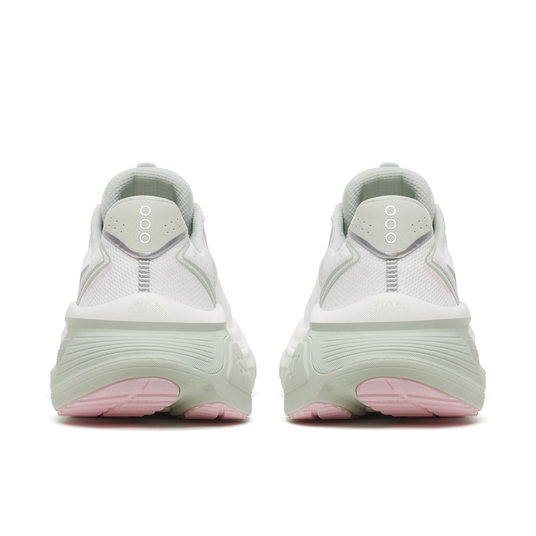 Saucony Womens Hurricane 26 - White/Cast - Stability - AW26