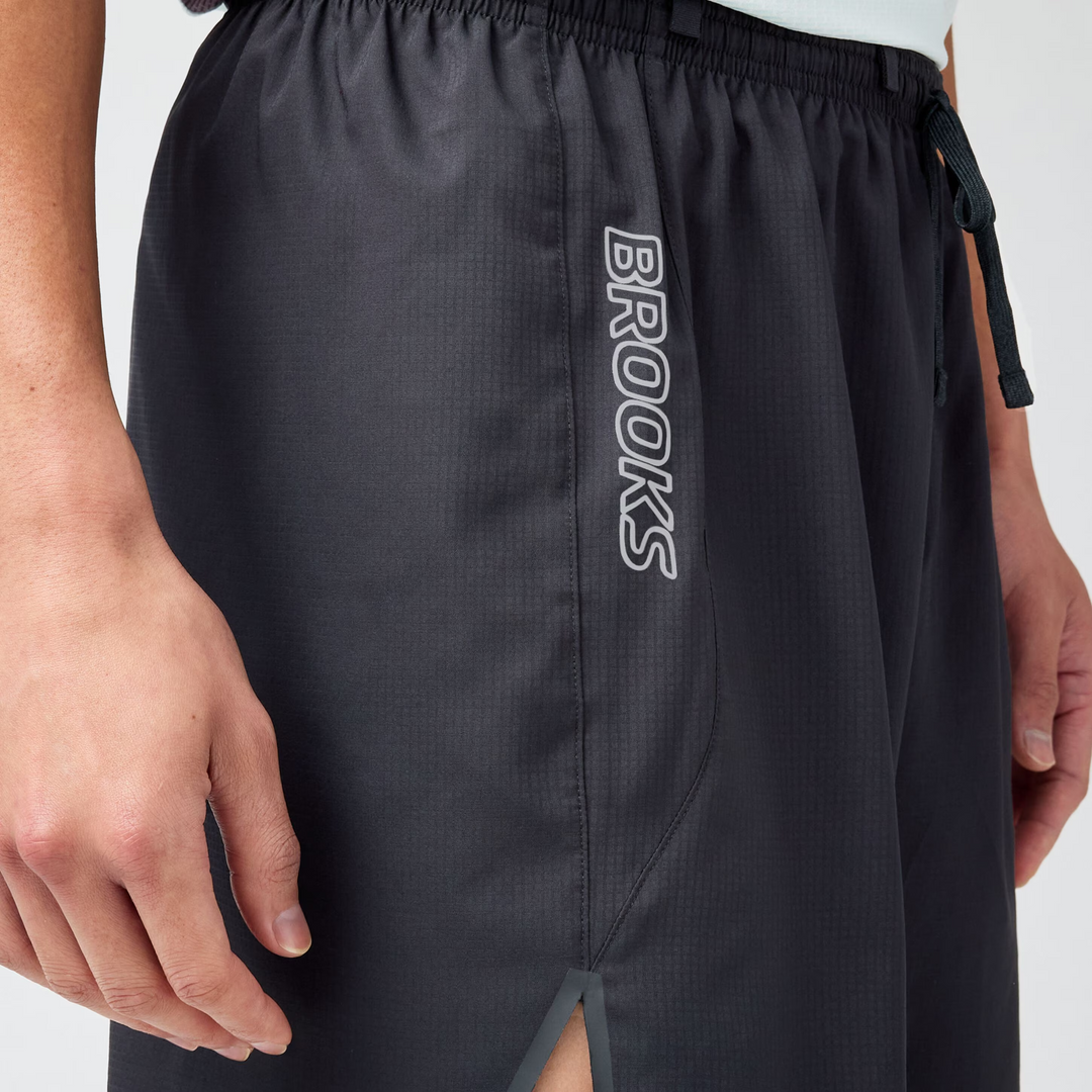 Brooks Mens Cascadia Short - Black