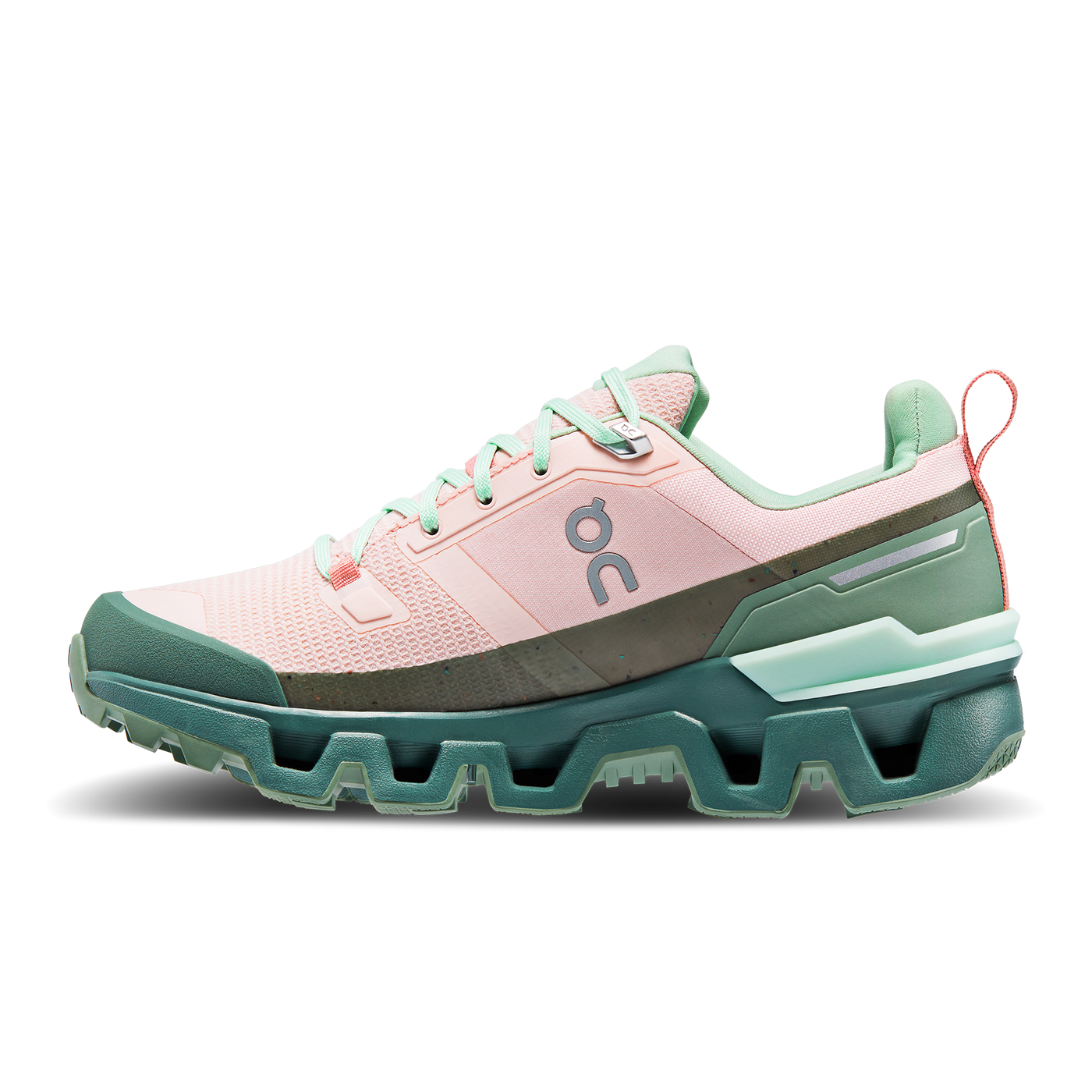 ON Womens Cloudwander Waterproof - Doe/Ivy - Trail