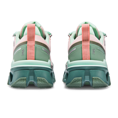 ON Womens Cloudwander Waterproof - Doe/Ivy - Trail