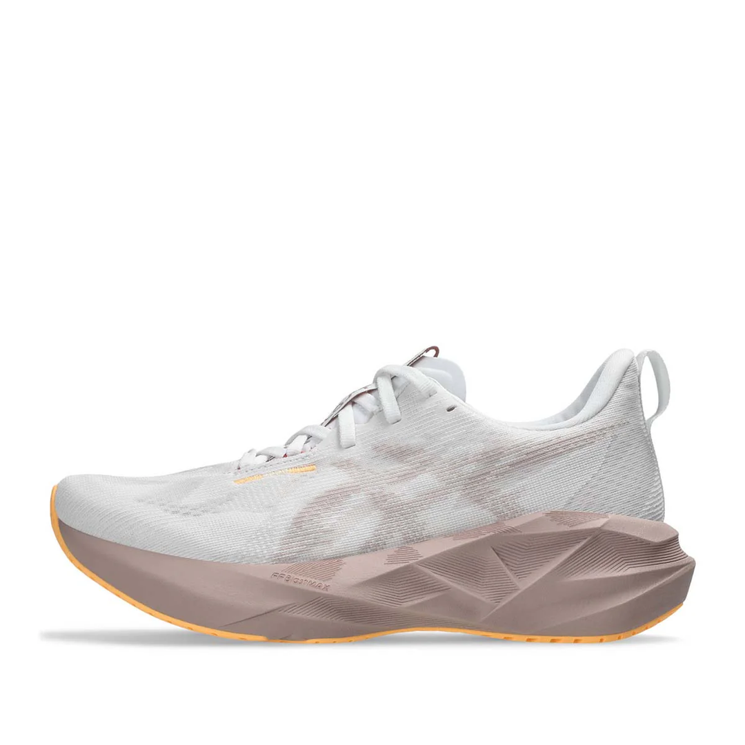 Asics Womens Novablast 5 - White/Fawn - Neutral - SS26
