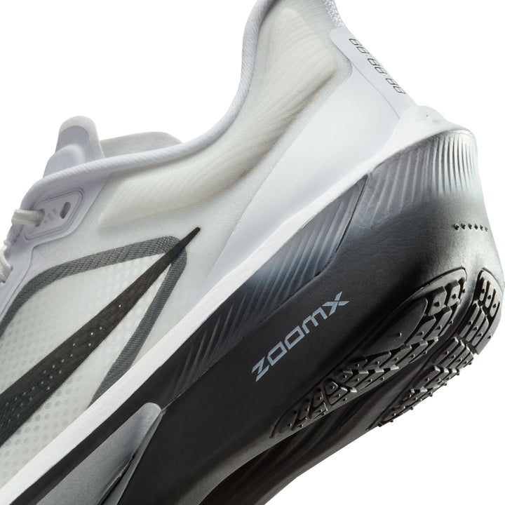 Nike Herren Zoom Fly 6 – Weiß/Schwarz/Rauchgrau/Metallisch Silber – Neutral