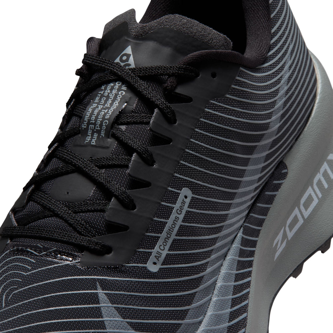 Nike Herren Ultrafly 2 ACG – Schwarz/Photon Dust – Trail – SP26