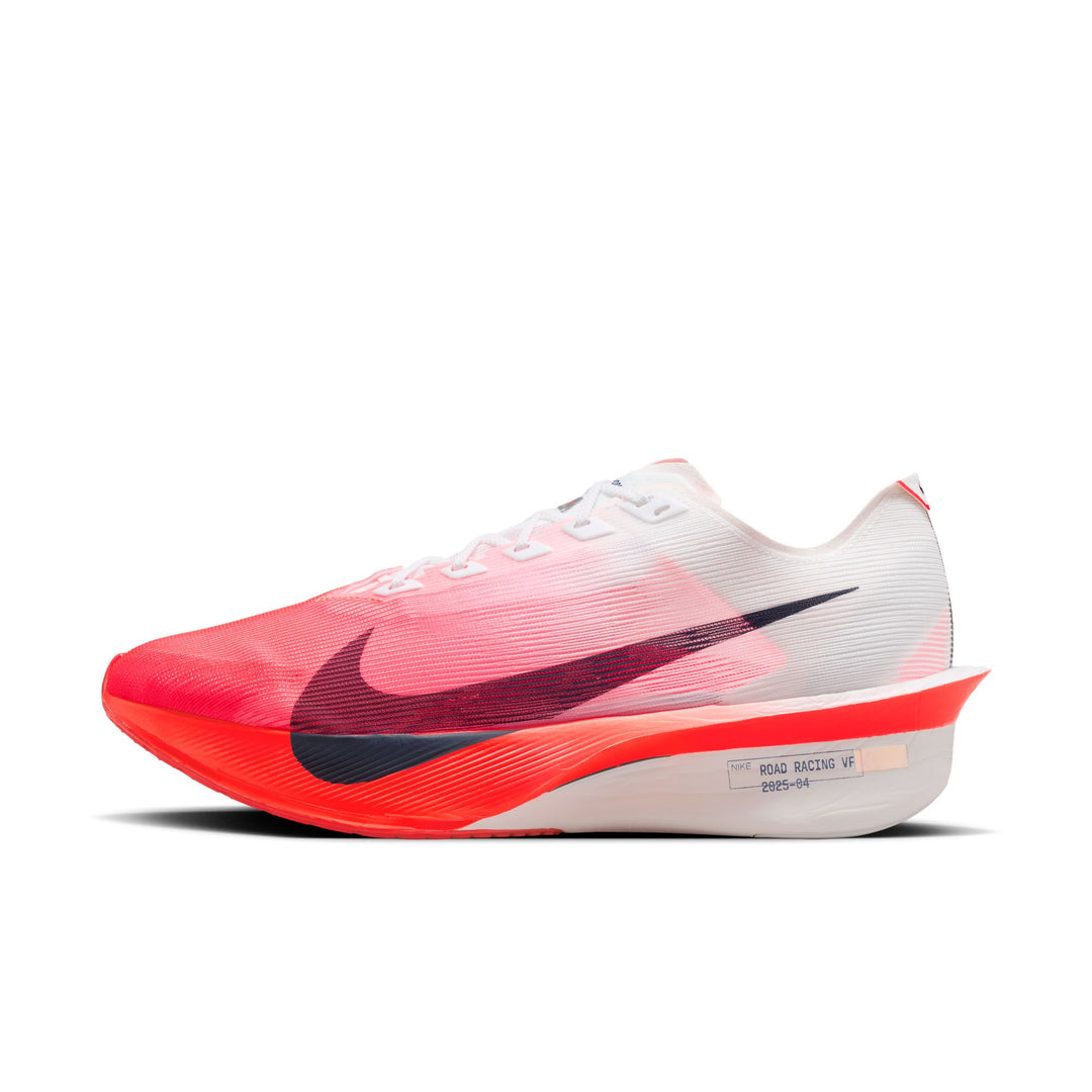 Nike Herren Vaporfly 4 Next% – Weiß/Midnight Navy/Bright Crimson – Neutral – SU26