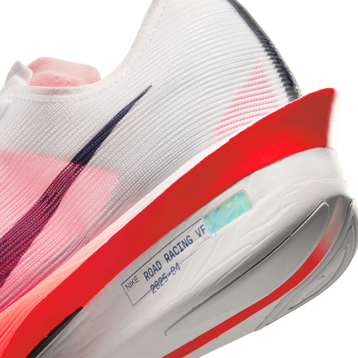 Nike Herren Vaporfly 4 Next% – Weiß/Midnight Navy/Bright Crimson – Neutral – SU26