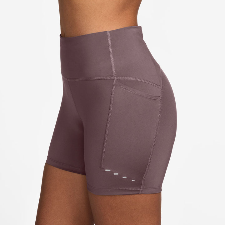 Short de course moulant taille haute 4" Nike Swift pour femme avec poches - Tatouage/Argent réfléchissant