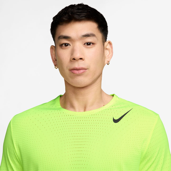 Nike Herren Dri-FIT ADV Kurzarm AeroSwift T-Shirt – Volt/Schwarz