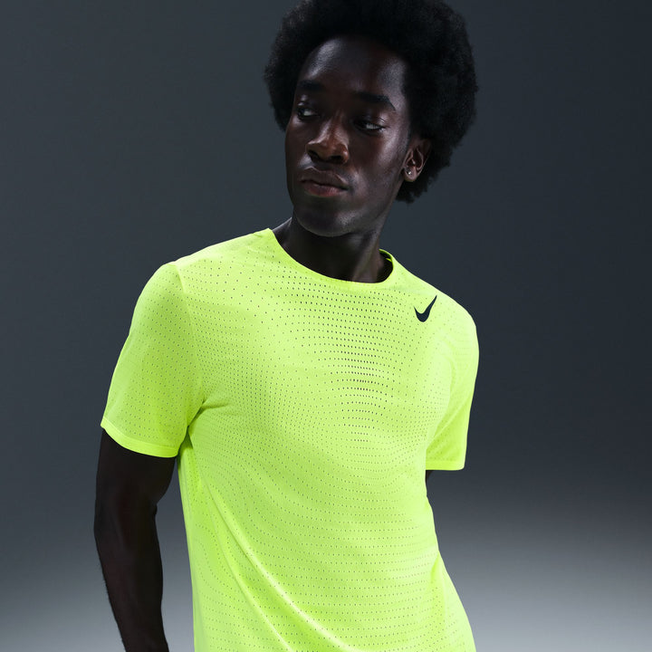 Nike Herren Dri-FIT ADV Kurzarm AeroSwift T-Shirt – Volt/Schwarz