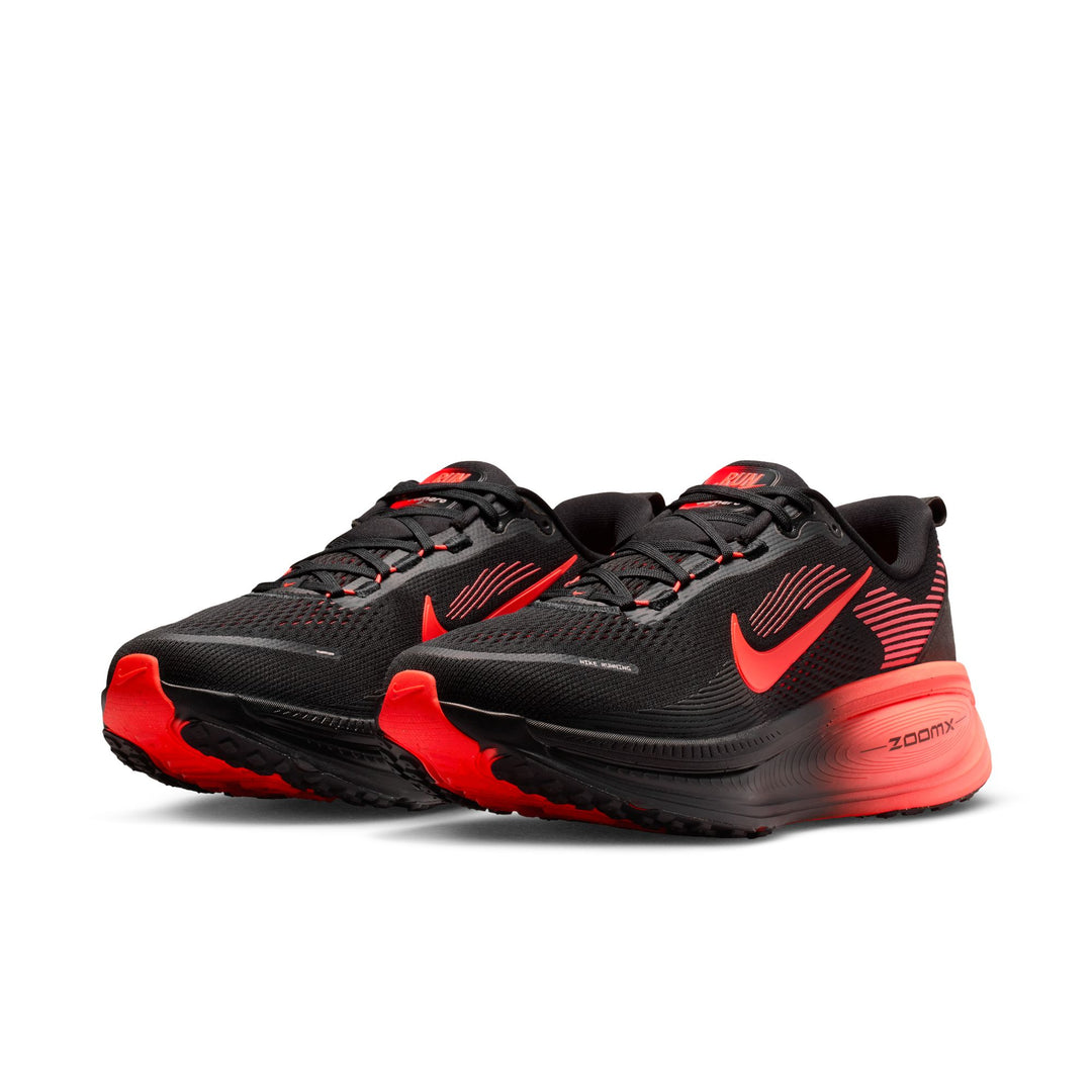 Nike Mens Vomero 18 - Black/Bright Crimson/University Red - Neutral - FA26