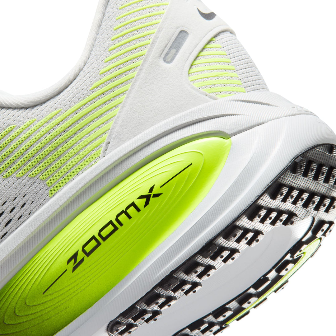 Nike Mens Vomero 18 - Photon Dust/Black/Volt - Neutral - FA26