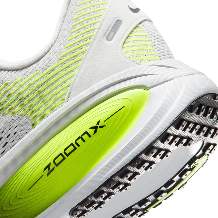 Nike Mens Vomero 18 - Photon Dust/Black/Volt - Neutral - FA26