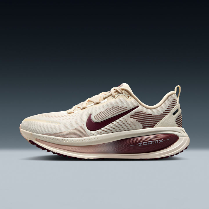 Nike Womens Vomero 18 - Pale Ivory/Dark Team Red/Red Sepia - Neutral - FA25