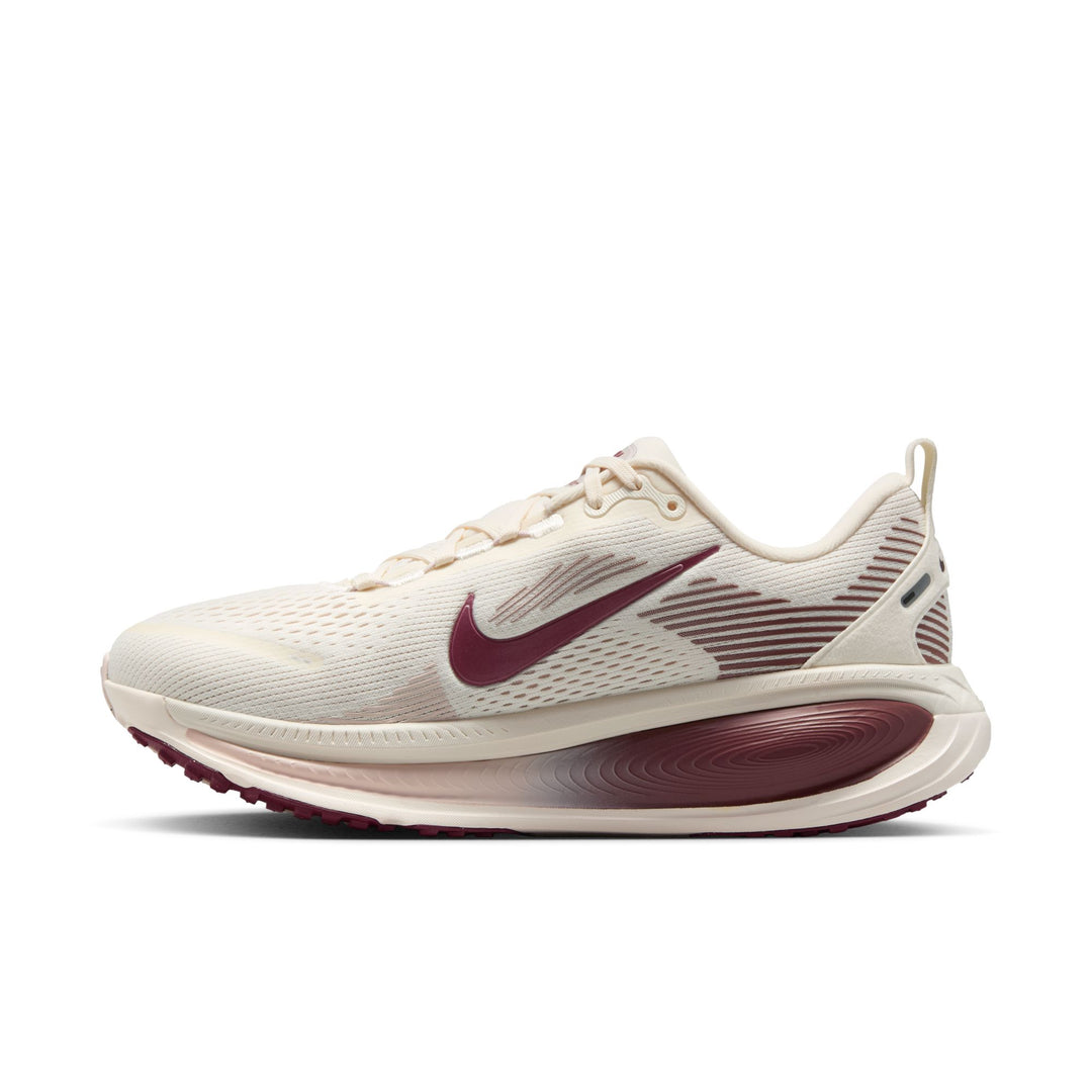 Nike Womens Vomero 18 - Pale Ivory/Dark Team Red/Red Sepia - Neutral - FA25