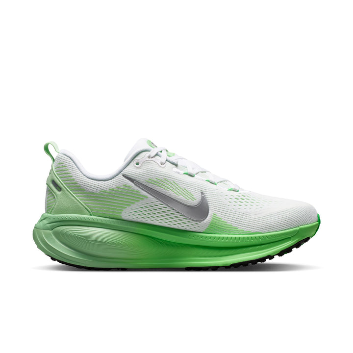 Nike Womens Vomero 18 - White/Metallic Silver/Illusion Green - Neutral - FA26
