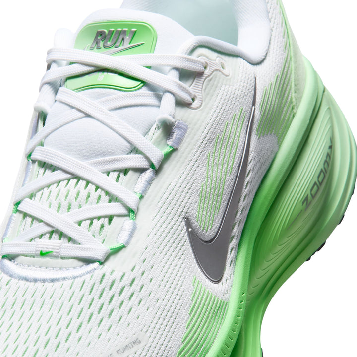 Nike Womens Vomero 18 - White/Metallic Silver/Illusion Green - Neutral - FA26