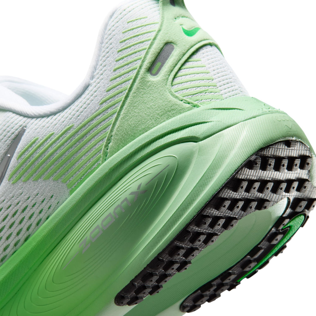 Nike Womens Vomero 18 - White/Metallic Silver/Illusion Green - Neutral - FA26