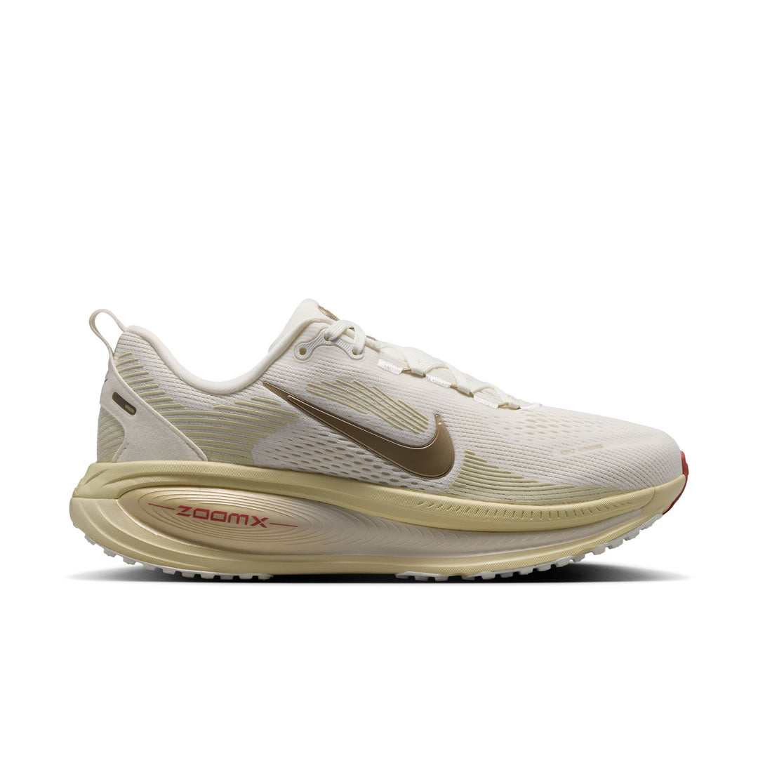 Nike Womens Vomero 18 - Sail/Metallic Gold Grain/Light Khaki/Filbert - Neutral - FA26