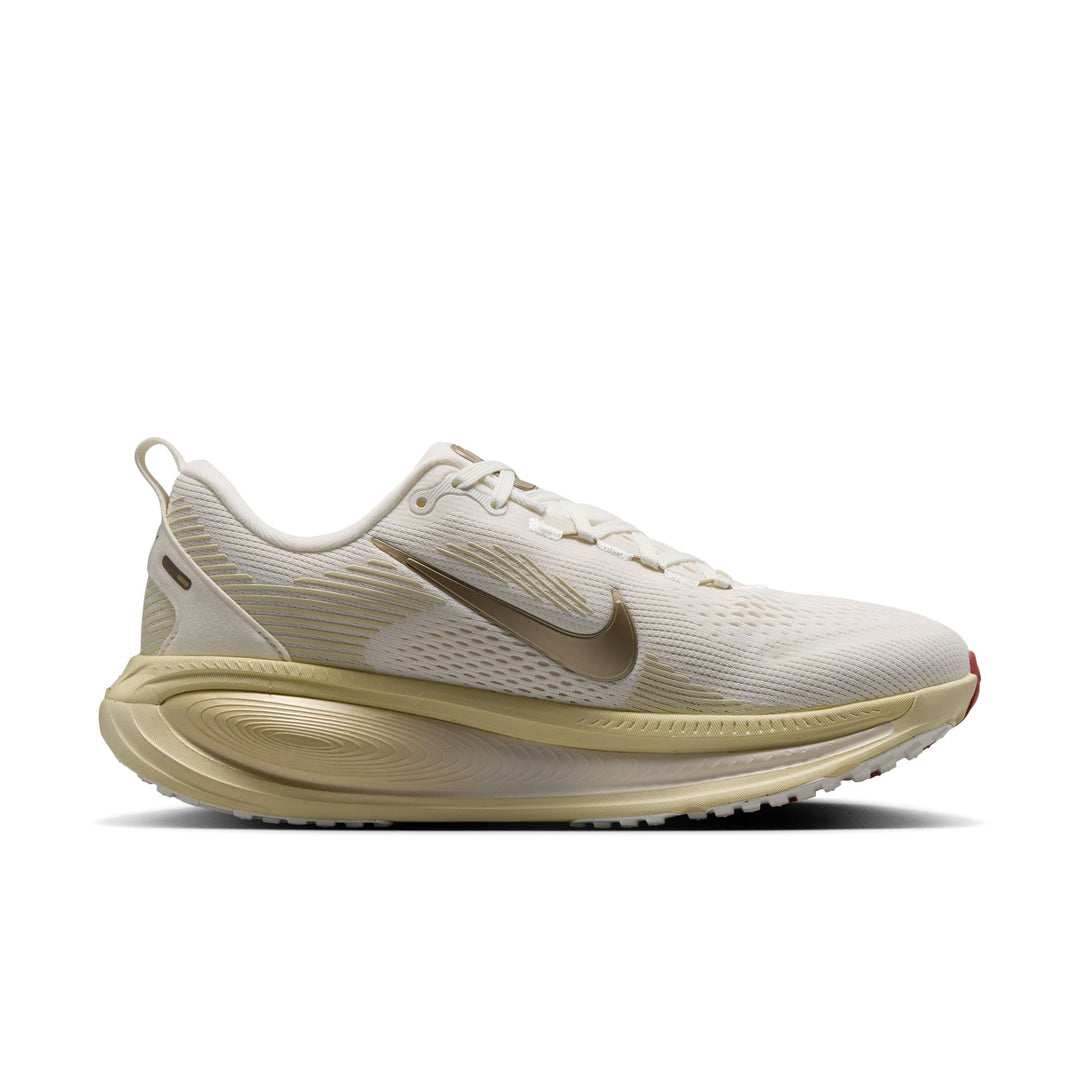 Nike Womens Vomero 18 - Sail/Metallic Gold Grain/Light Khaki/Filbert - Neutral - FA26