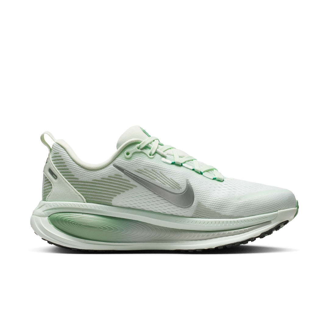 Nike Womens Vomero 18 - Barely Green/Metallic Silver/Steam - Neutral - SU26