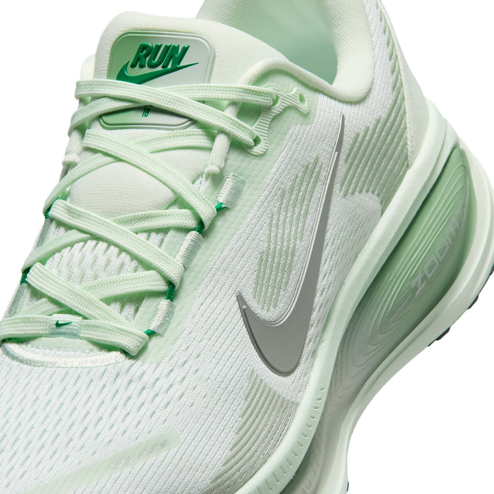 Nike Womens Vomero 18 - Barely Green/Metallic Silver/Steam - Neutral - SU26