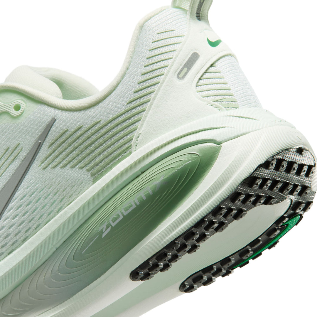 Nike Womens Vomero 18 - Barely Green/Metallic Silver/Steam - Neutral - SU26