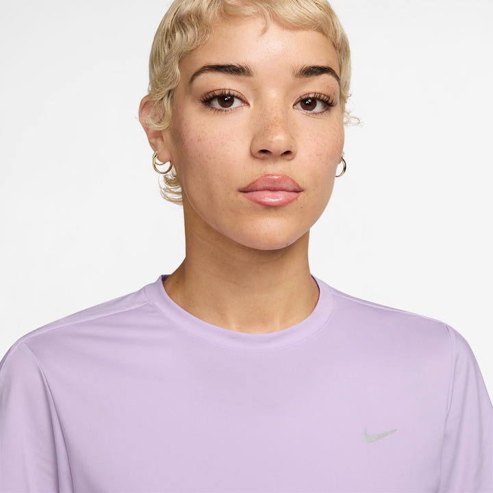 T-shirt Swift à manches courtes Nike Dri-FIT pour Femme - Brume violette/Argent réfléchissant