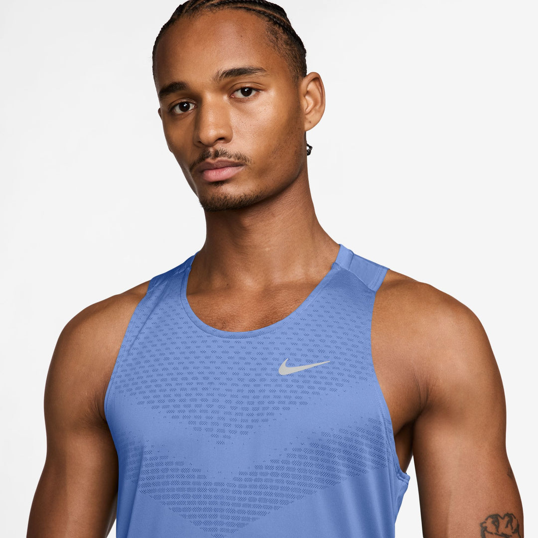 Débardeur de course Nike Stride Dri-FIT ADV pour hommes - Royal Pulse/Argent réfléchissant