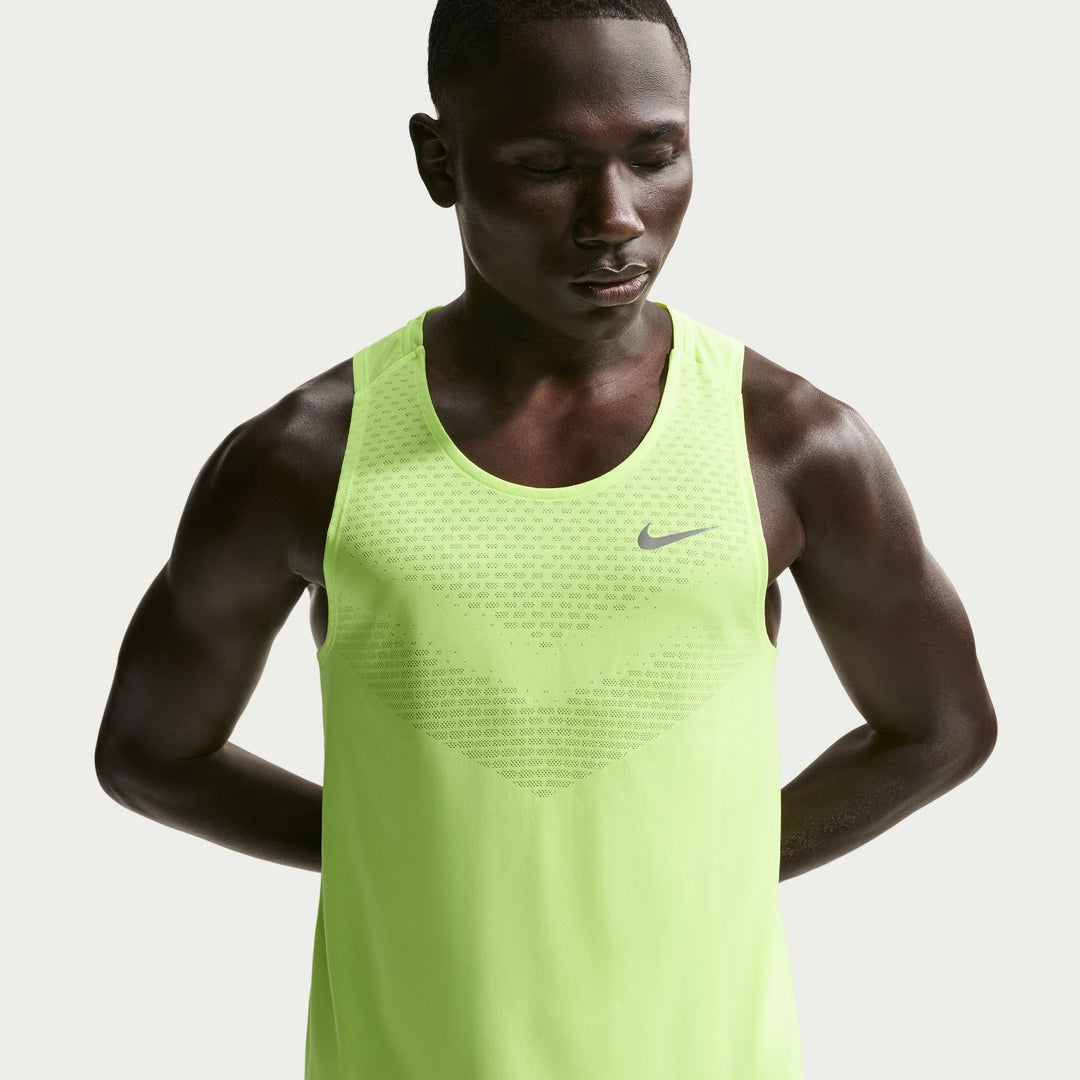 Nike Herren Stride Dri-FIT ADV Lauf-Tanktop – Volt Ice/Reflective Silver