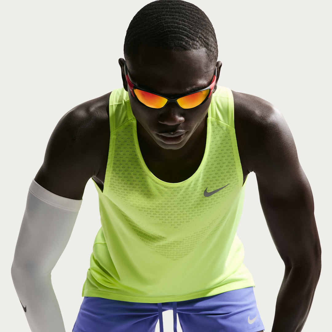Nike Herren Stride Dri-FIT ADV Lauf-Tanktop – Volt Ice/Reflective Silver