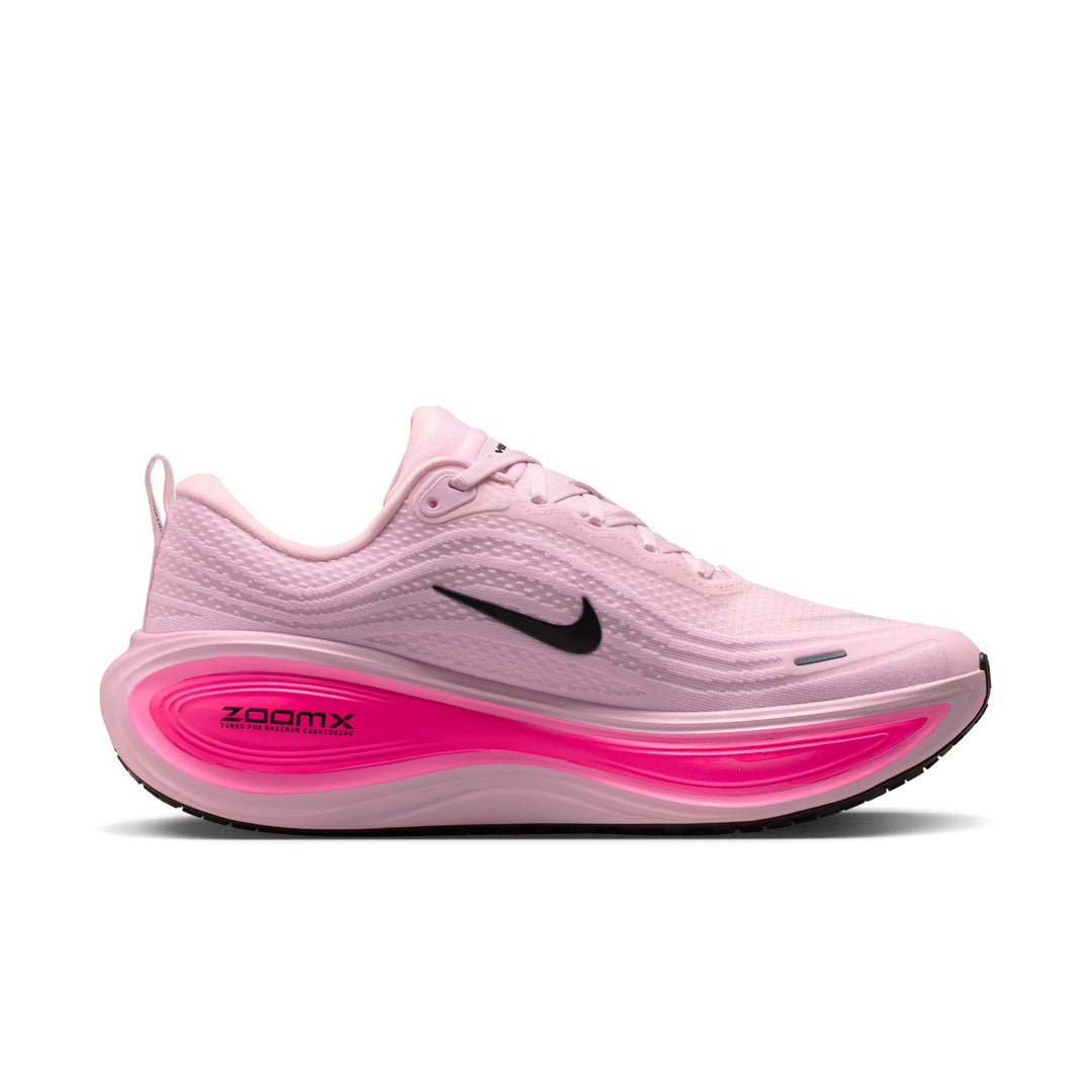 Nike Herren Vomero Plus – Pink Foam/Schwarz/Hyper Pink/Pink Beam – Neutral – HO25