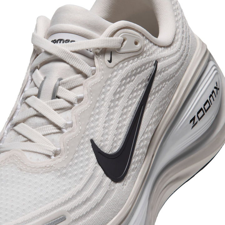 Nike Womens Vomero Plus - Phantom/Gridiron/White/Photon Dust - Neutral - HO26