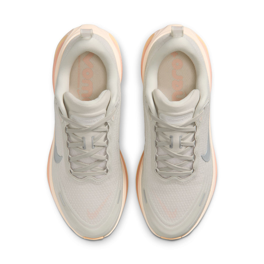 Nike Womens Vomero Plus - Light Bone/Metallic Silver/Arctic Orange - Neutral - SU26