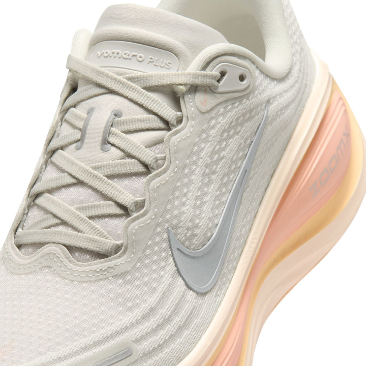 Nike Womens Vomero Plus - Light Bone/Metallic Silver/Arctic Orange - Neutral - SU26